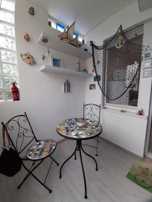 Ambos Mundos Apartment Quartu Sant'Elena Ngoại thất bức ảnh
