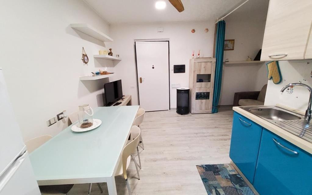 Ambos Mundos Apartment Quartu Sant'Elena Ngoại thất bức ảnh